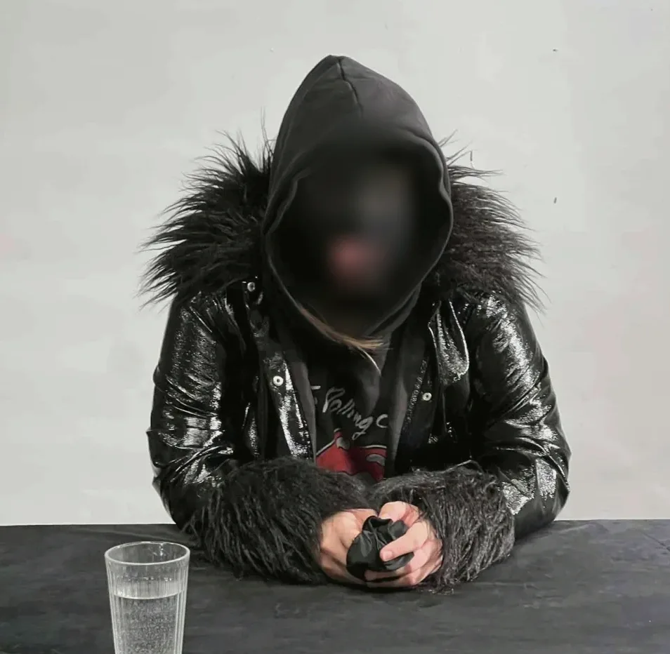 Fay, 21